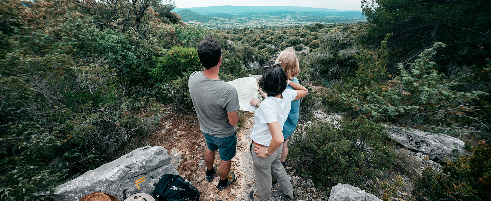 Hiking in Provence © O’Brien